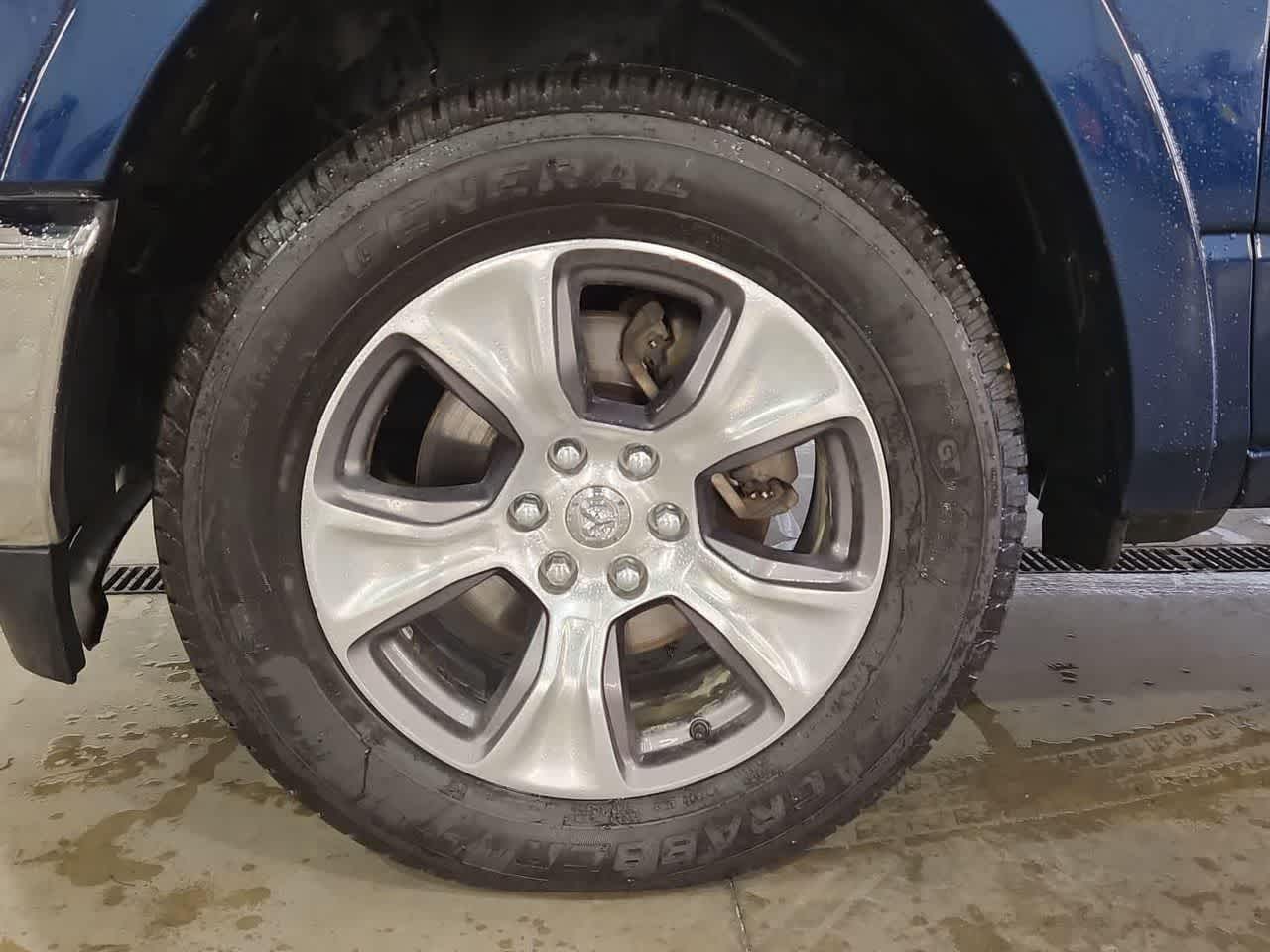 2020 Ram 1500 Laramie photo 3