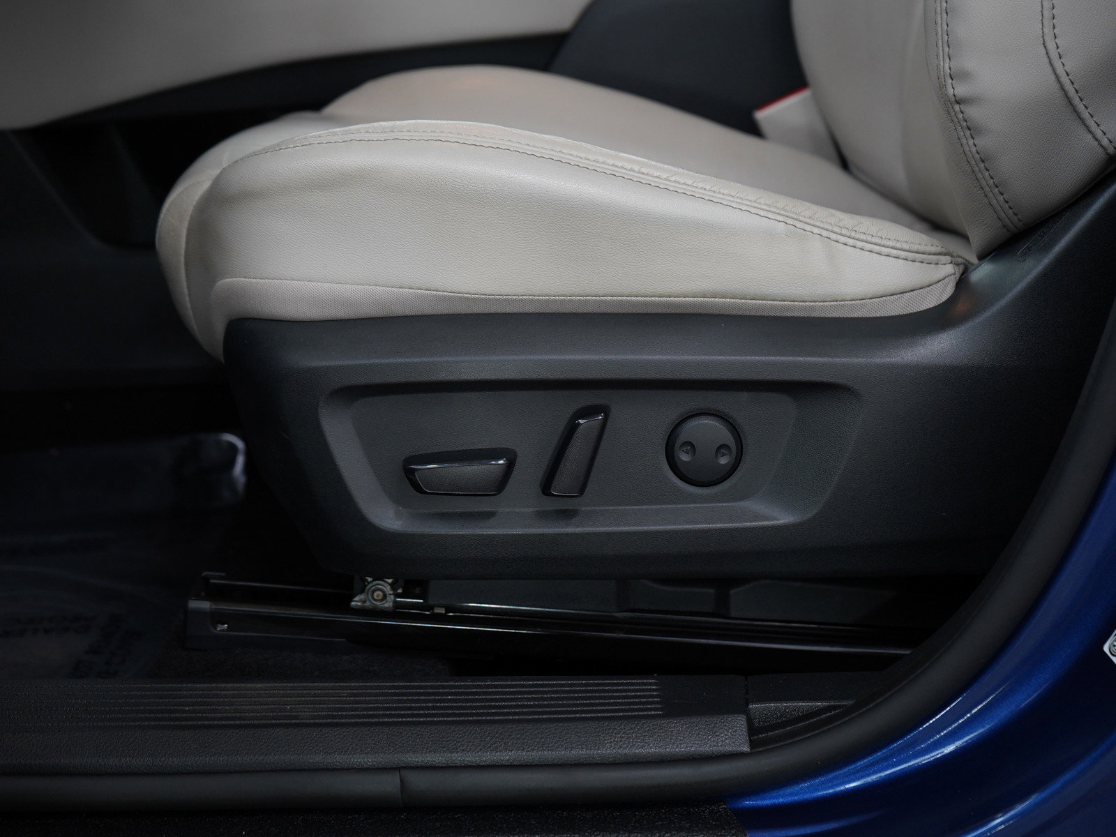 2021 Nissan Rogue SL photo 18