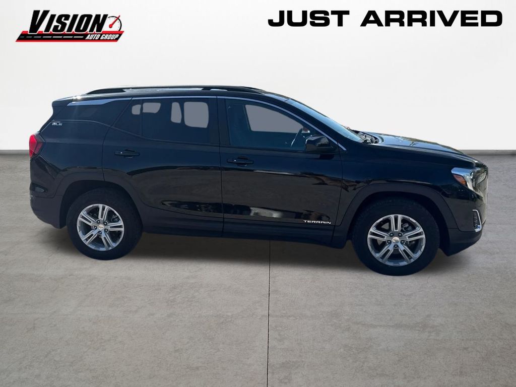 2021 Gmc Terrain SLE photo 4