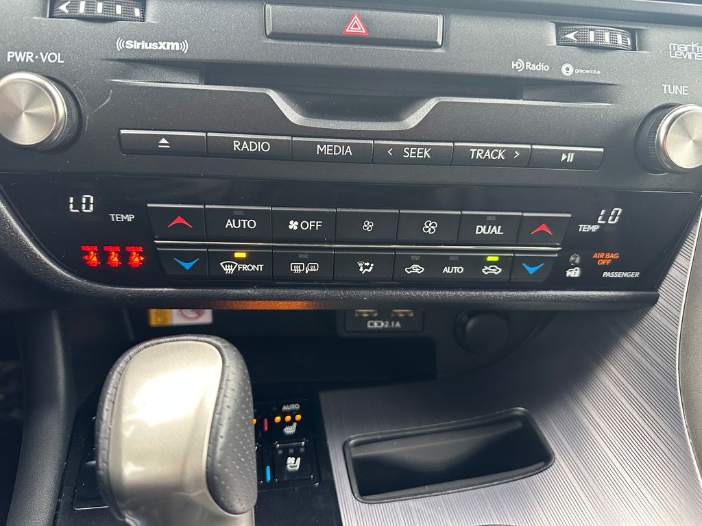 2022 Lexus RX 450h F SPORT photo 16