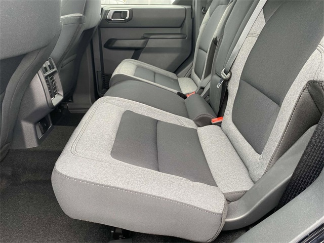 2025 Ford Bronco Base photo 5