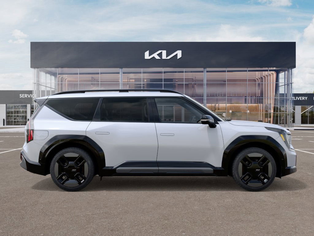 2026 Kia EV9 GT-Line photo 3