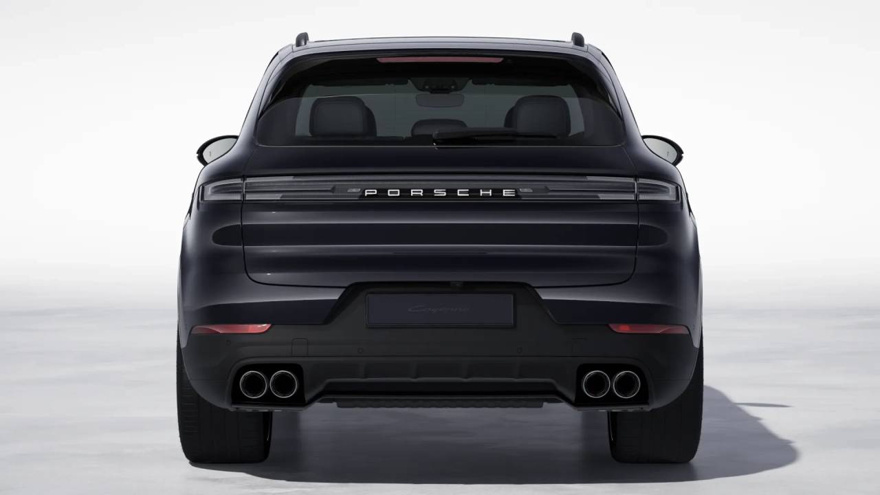 2026 Porsche Cayenne photo 6