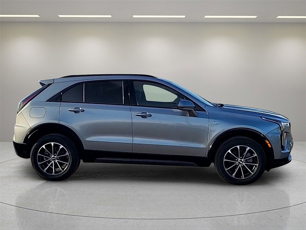 2025 Cadillac XT4 Sport photo 6