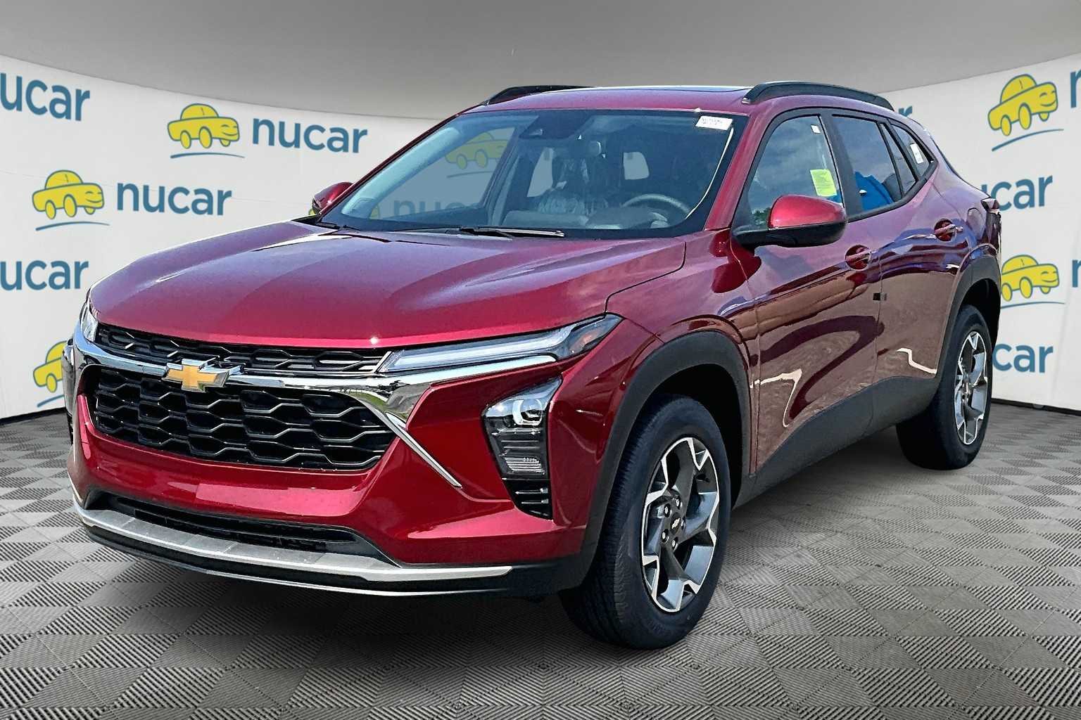 2025 Chevrolet Trax LT photo 3