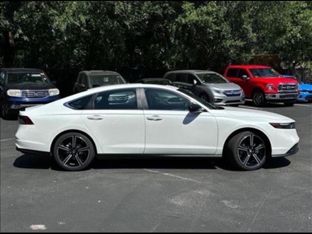 2025 Honda Accord Hybrid Touring photo 4
