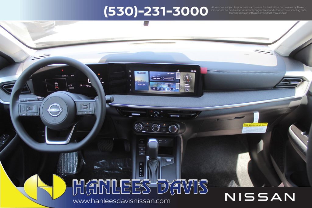 2025 Nissan Kicks SV photo 3