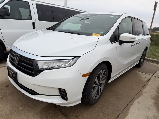 2024 Honda Odyssey Touring's photo