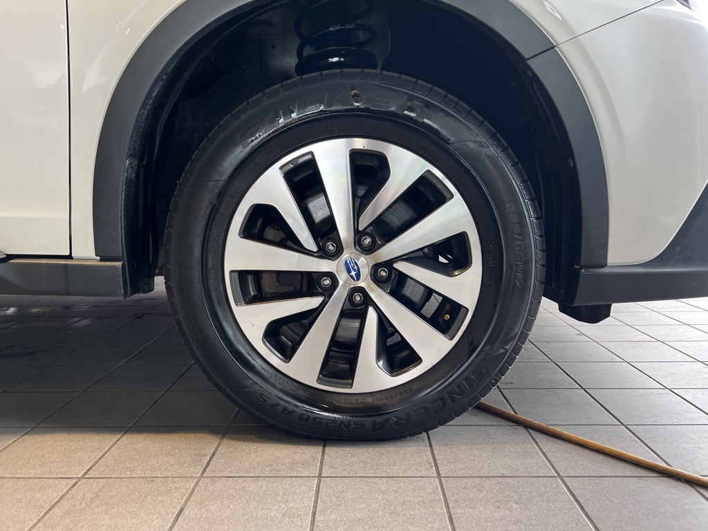 2020 Subaru Outback Premium photo 11
