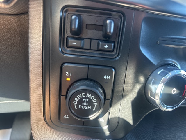 2022 Ford F-150 Platinum photo 21