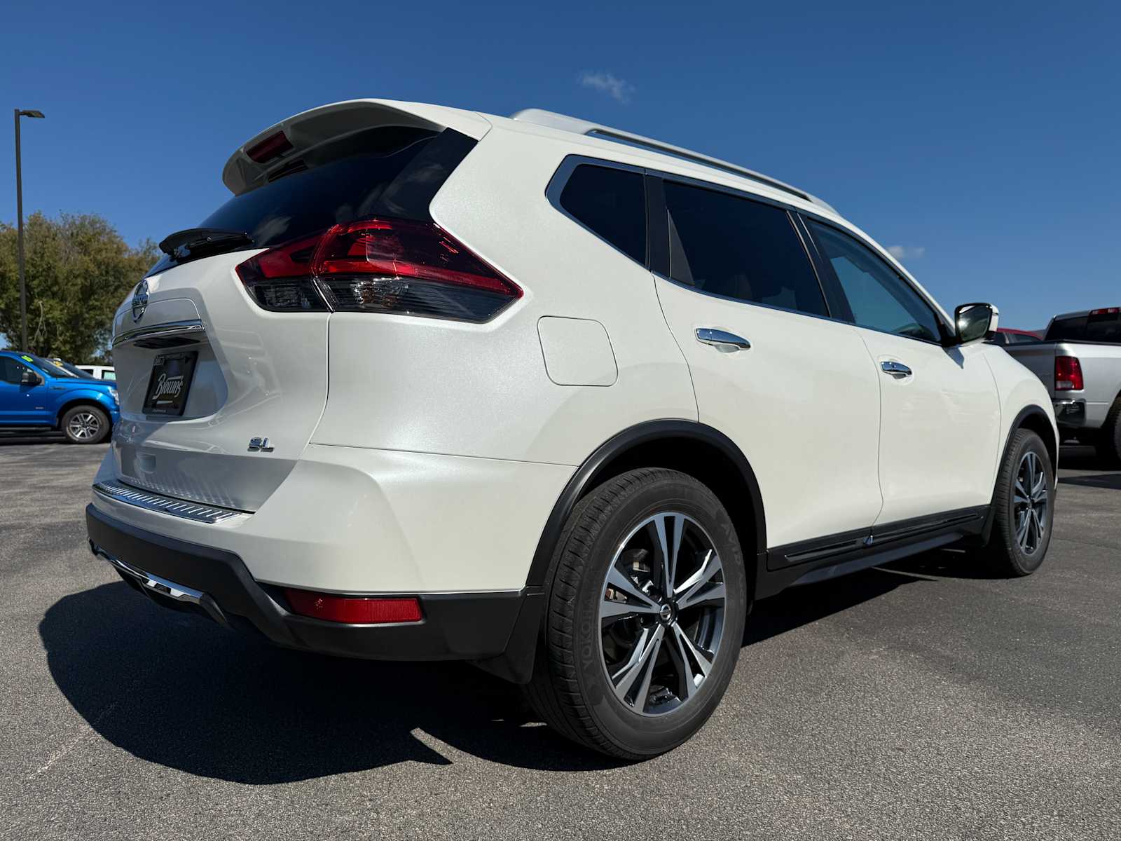 2018 Nissan Rogue SL photo 7