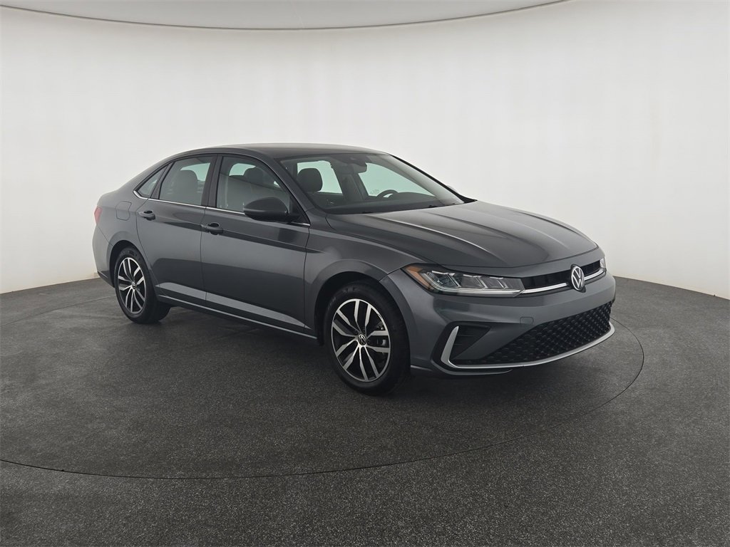 2025 Volkswagen Jetta SE's photo