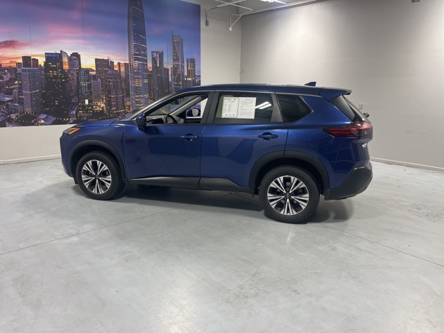 2023 Nissan Rogue SV photo 3
