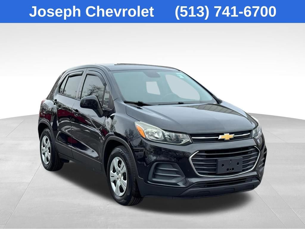 2017 Chevrolet Trax LS photo 3