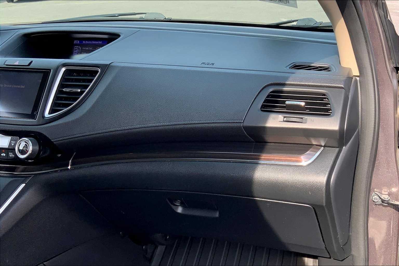2016 Honda CR-V Touring photo 17
