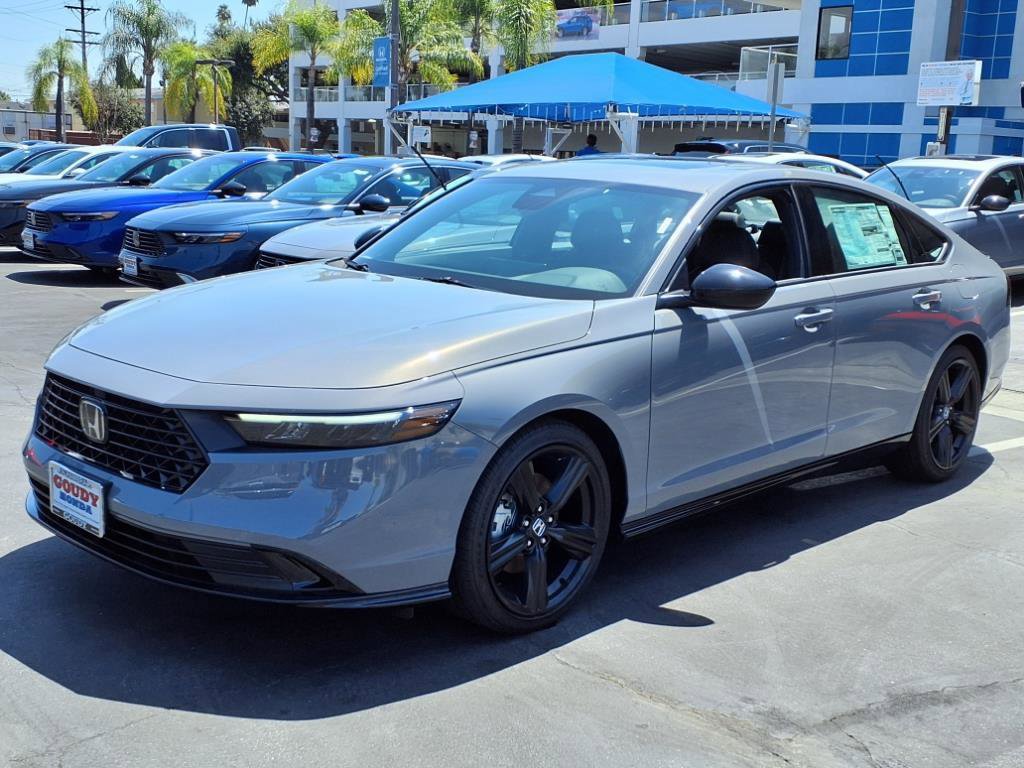 2025 Honda Accord Hybrid Sport-L photo 2