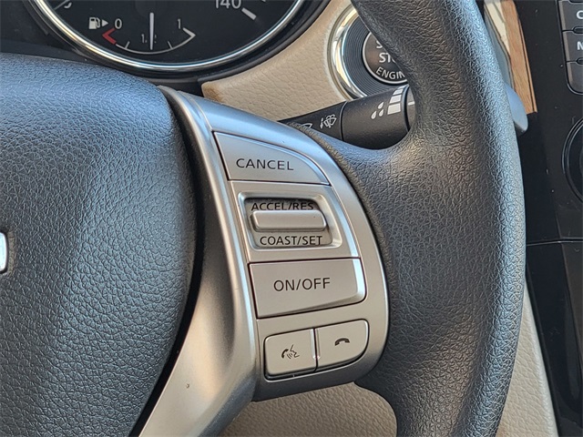 2016 Nissan Rogue SV photo 27