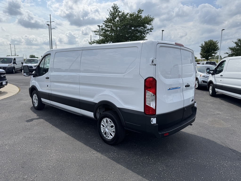 2025 Ford Transit photo 3