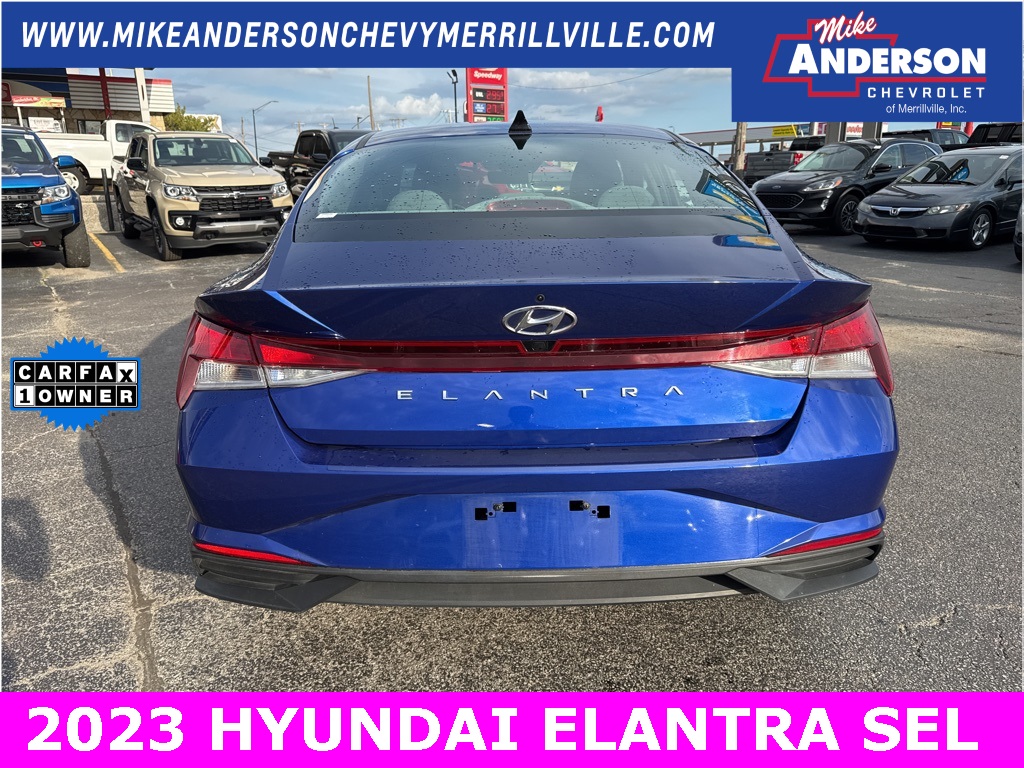 2023 Hyundai Elantra SEL photo 4