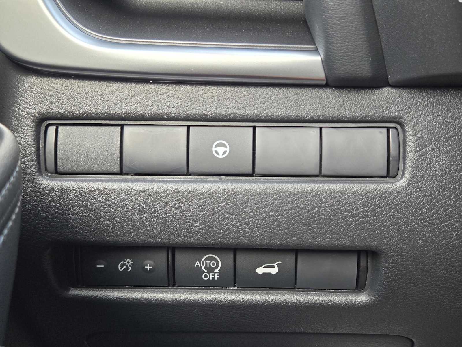 2026 Nissan Rogue SV photo 21