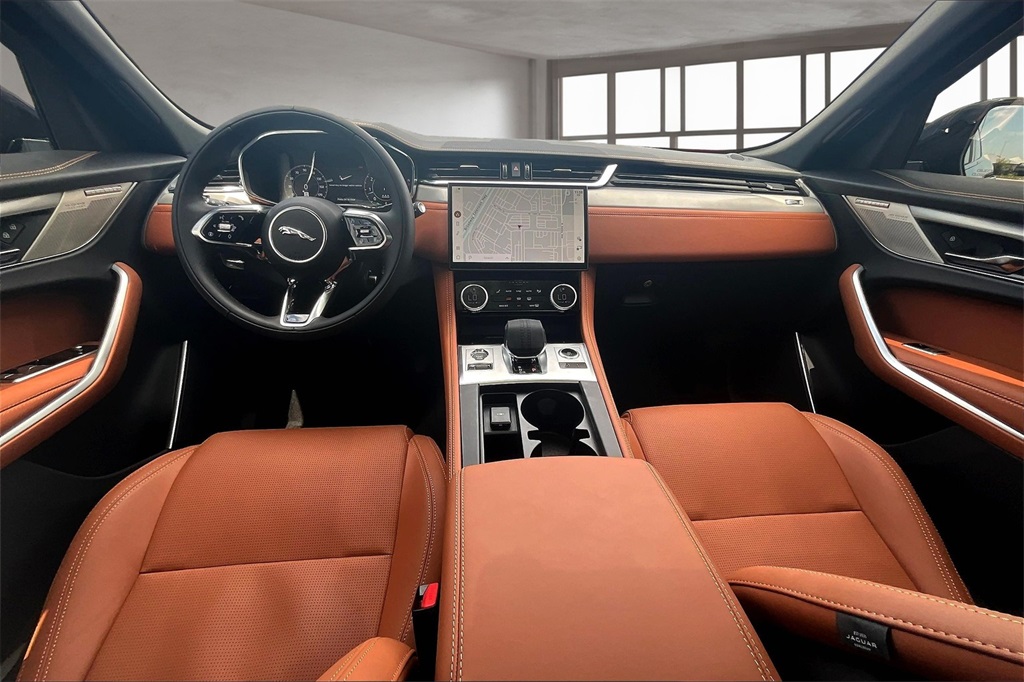 2026 Jaguar F-PACE P400 R-Dynamic S photo 5