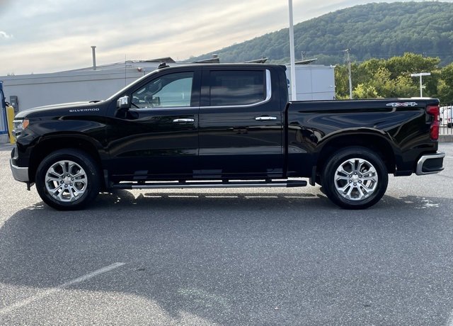 2026 Chevrolet Silverado 1500 LTZ photo 4