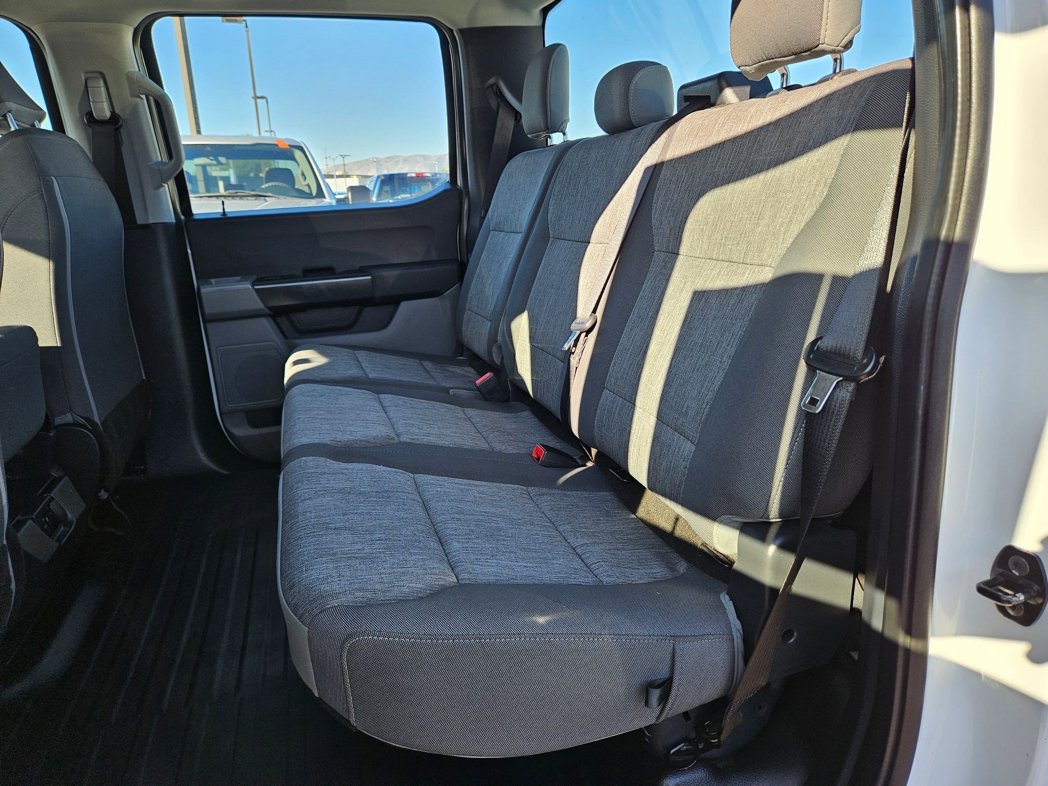 2022 Ford F-150 XL photo 20