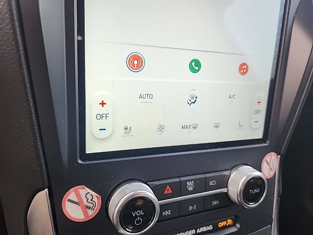 2022 Ford Edge Titanium photo 17