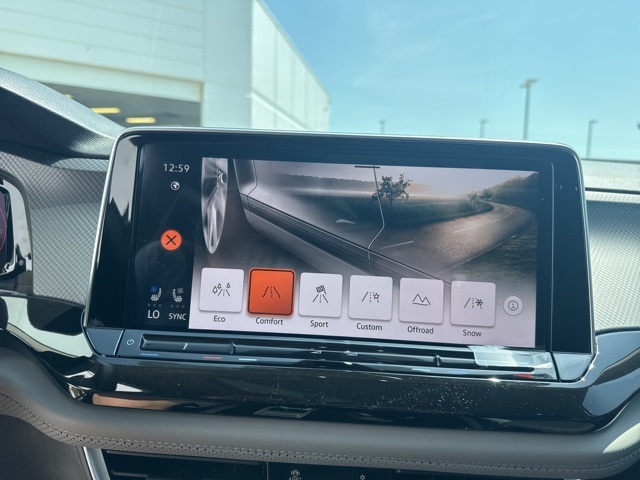 2025 Volkswagen Atlas Peak Edition SE photo 18