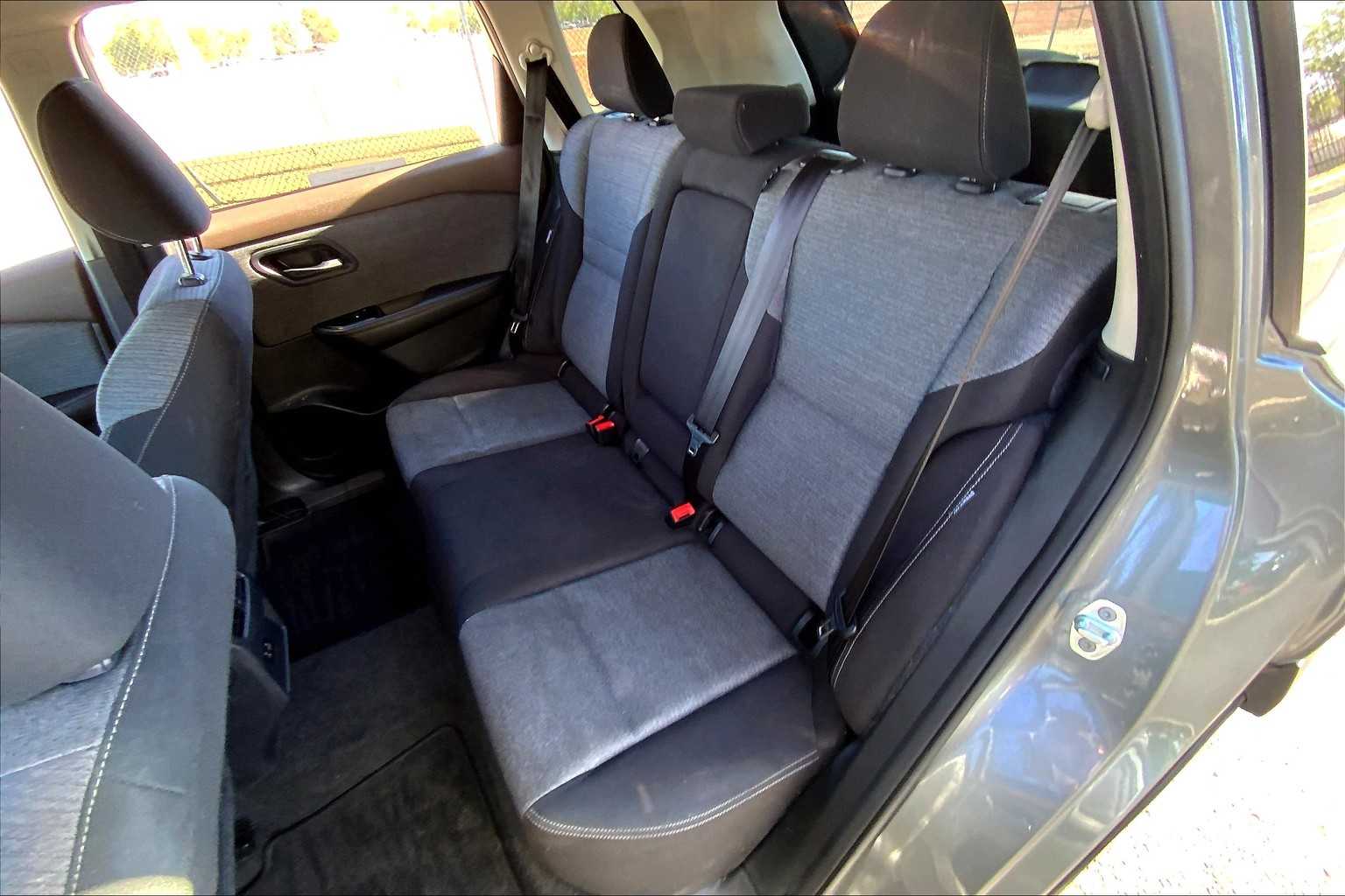 2023 Nissan Rogue SV photo 17