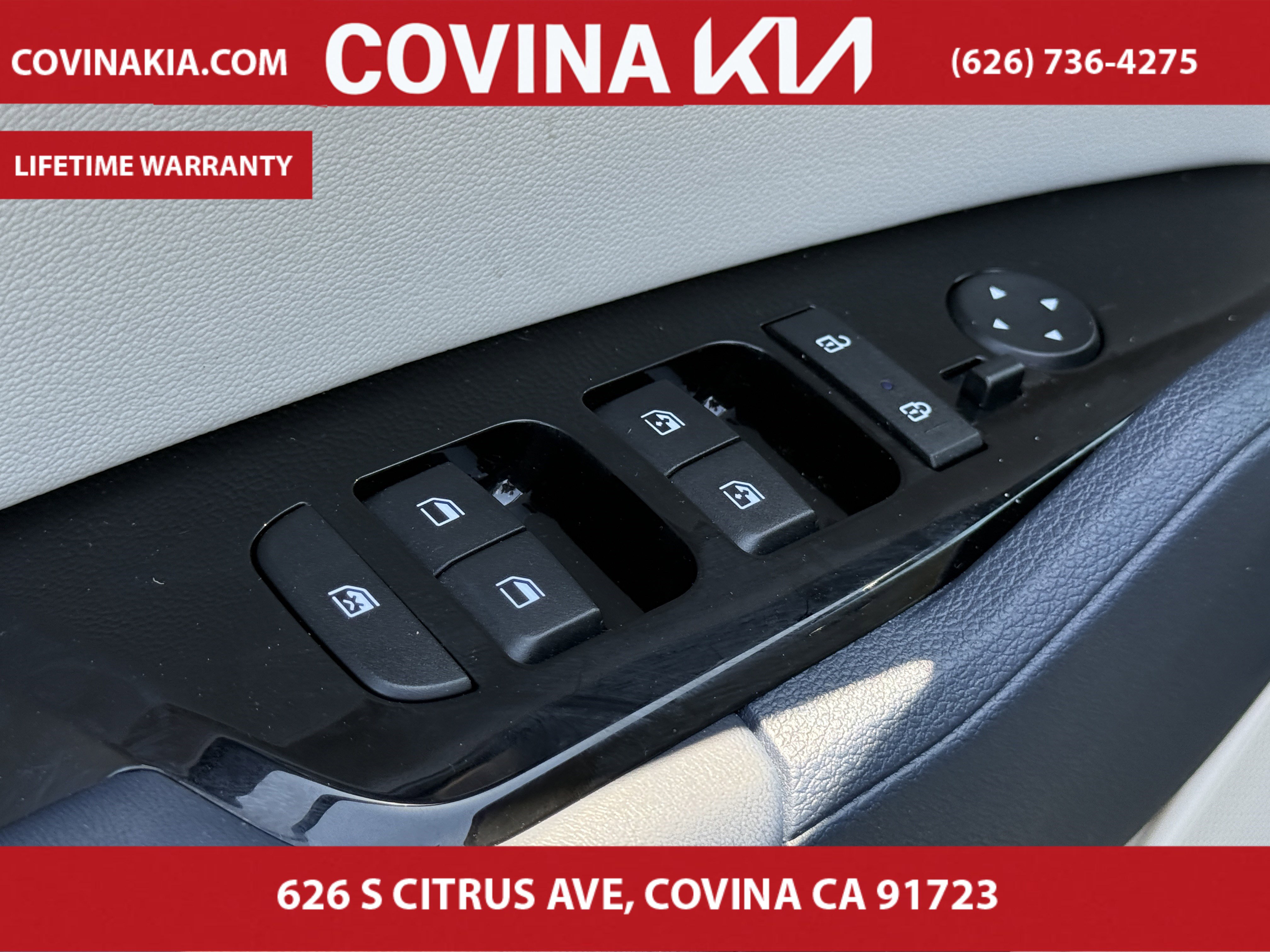 2025 Kia Sportage Hybrid EX photo 9