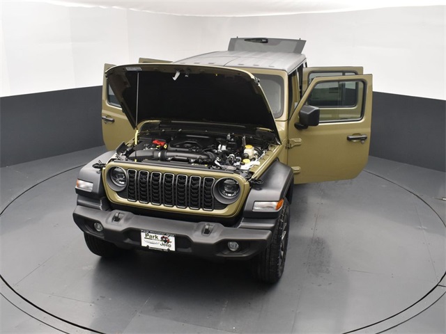 2025 Jeep Wrangler photo 25