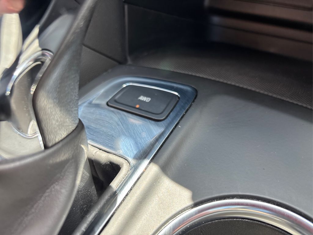 2023 Chevrolet Equinox LT photo 32