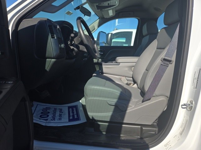 2023 Chevrolet Silverado 6500HD Work Truck photo 6