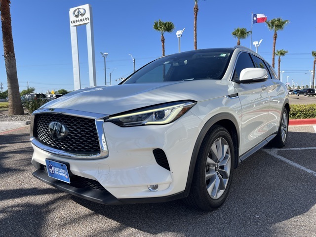 2021 Infiniti QX50 Luxe photo 2