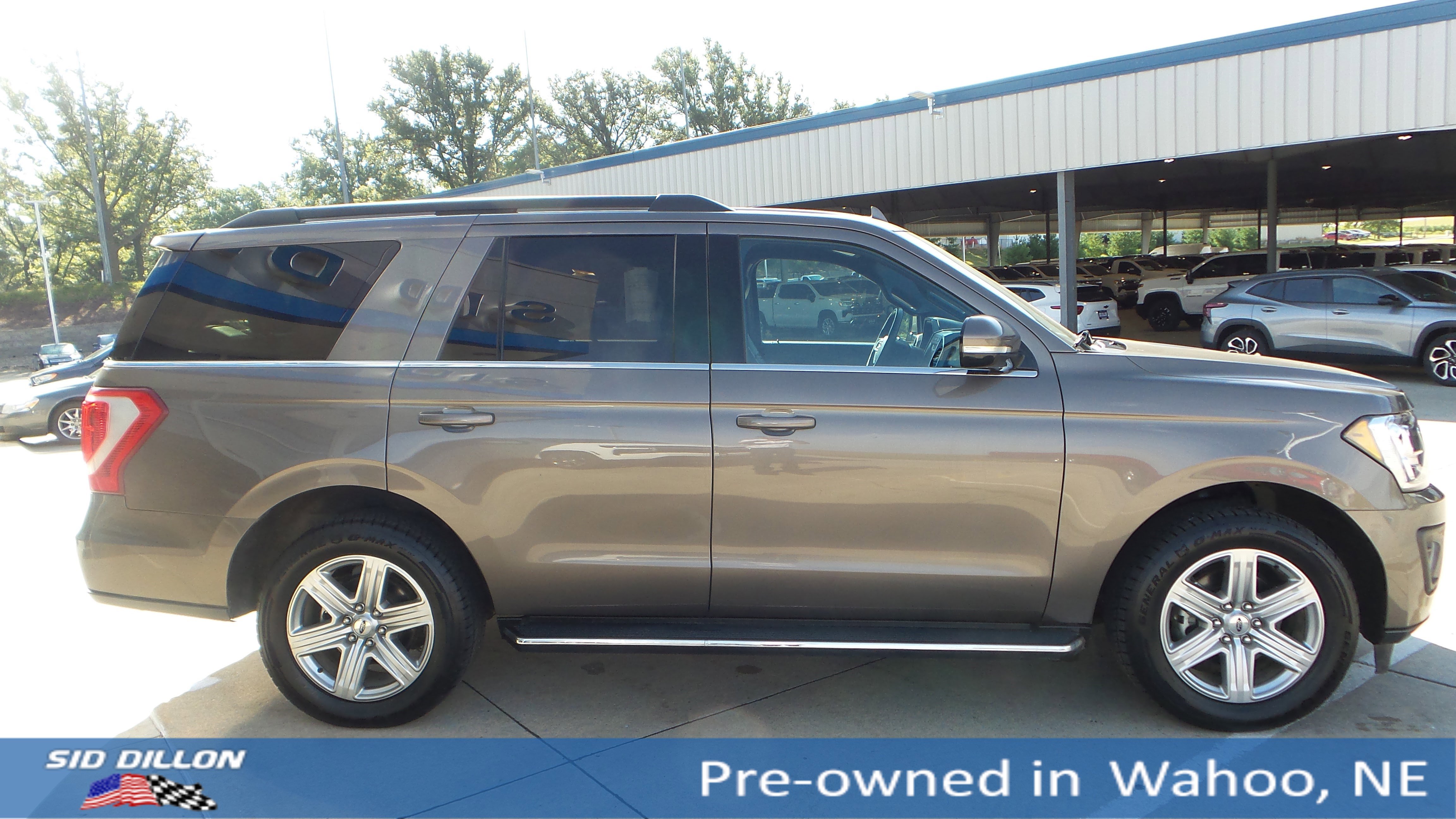 2019 Ford Expedition XLT photo 6