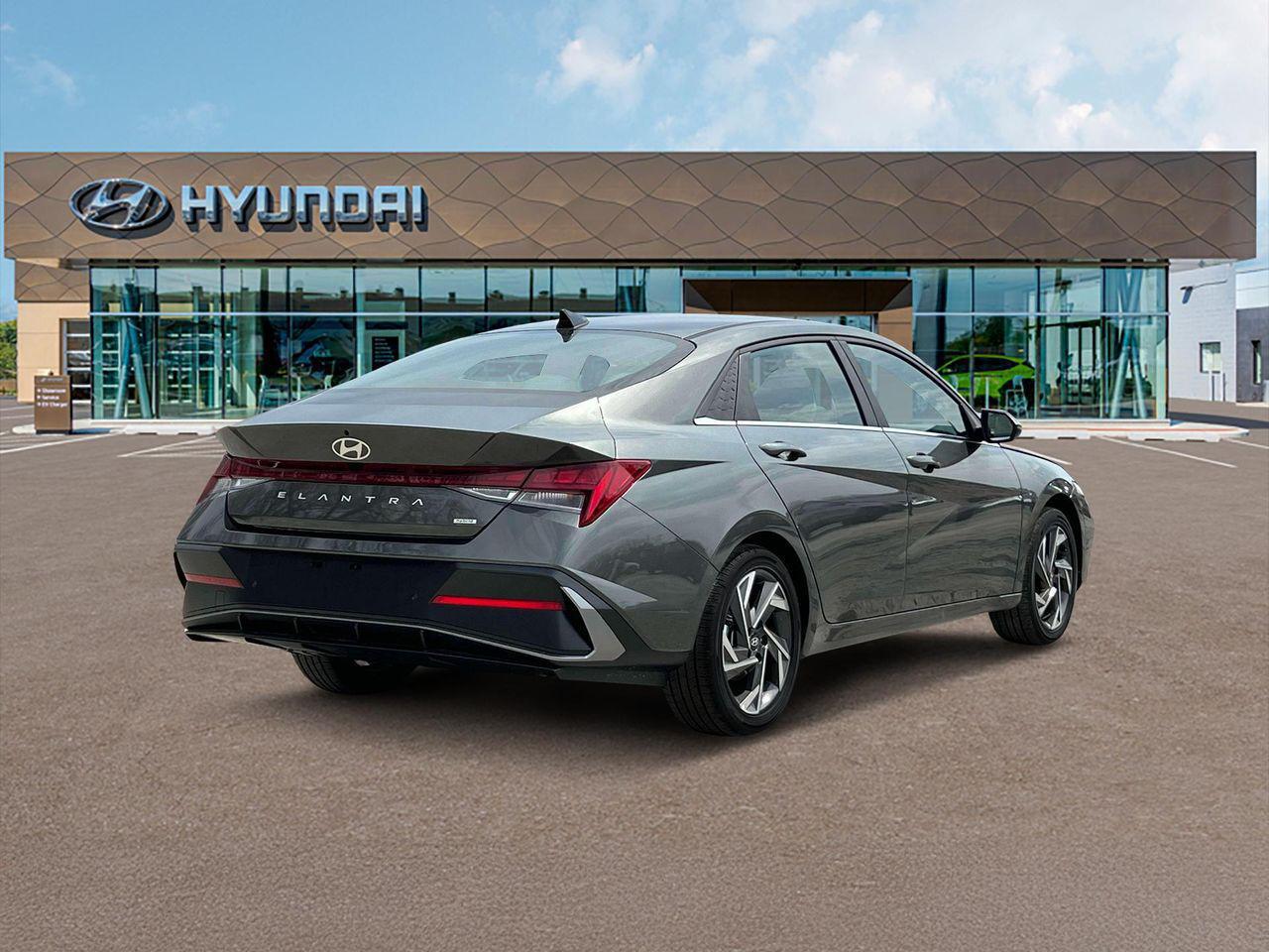 2025 Hyundai Elantra Hybrid Limited photo 6