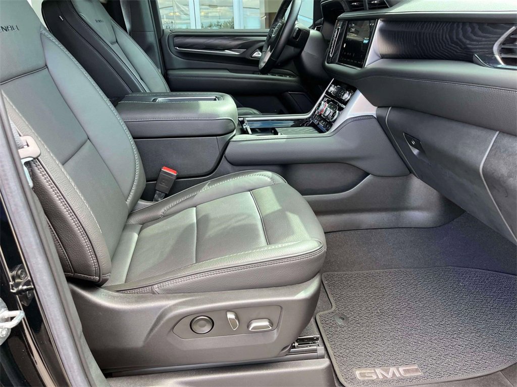 2022 Gmc Yukon Denali photo 22