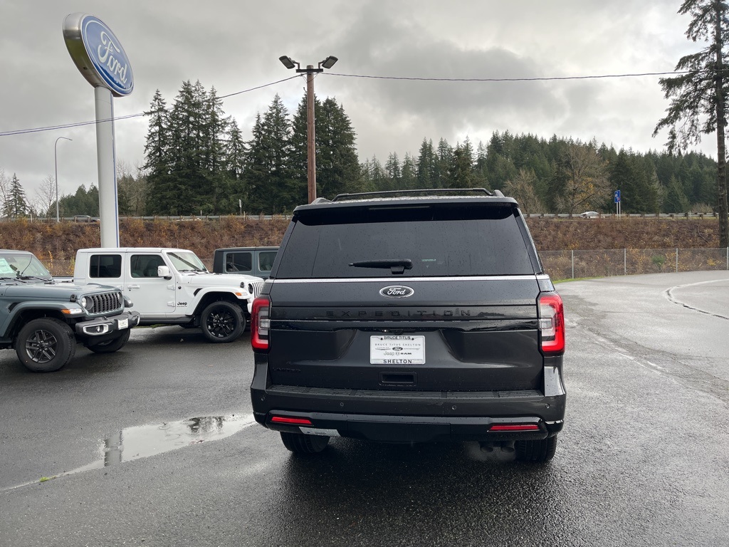 2024 Ford Expedition Limited photo 3