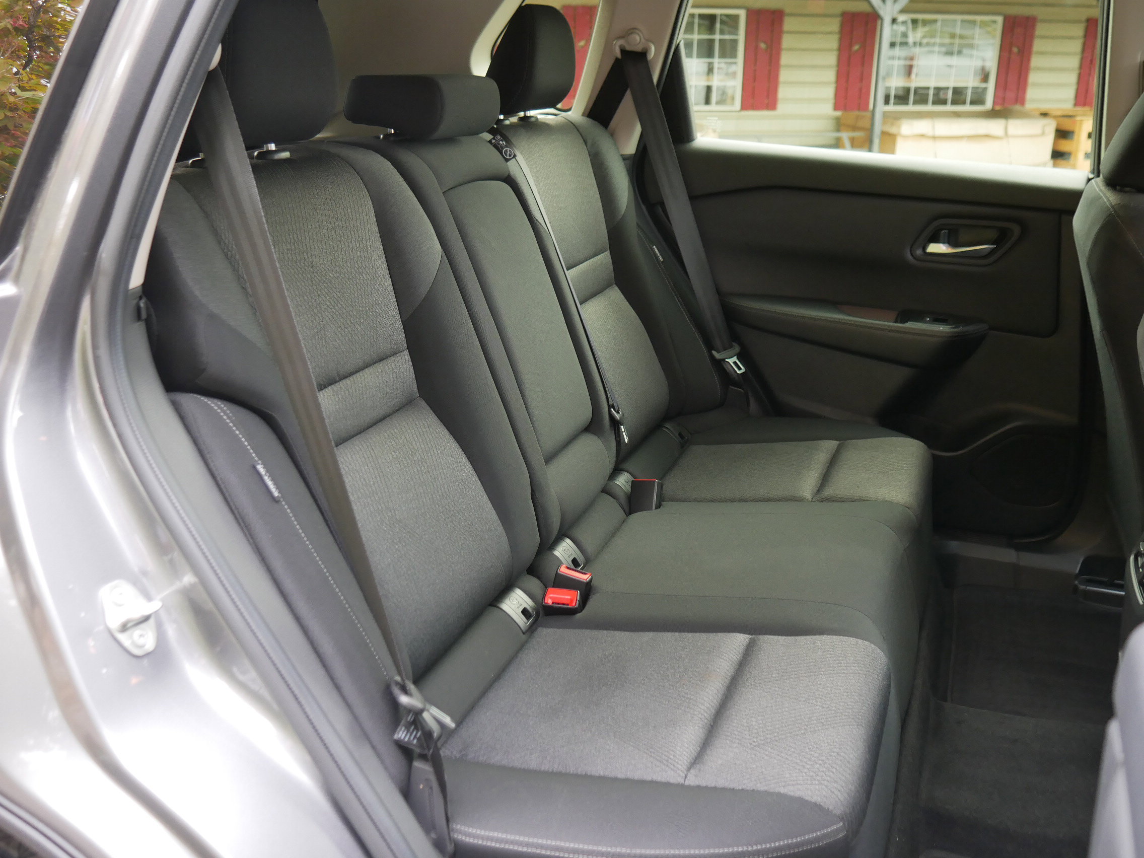 2024 Nissan Rogue SV photo 20