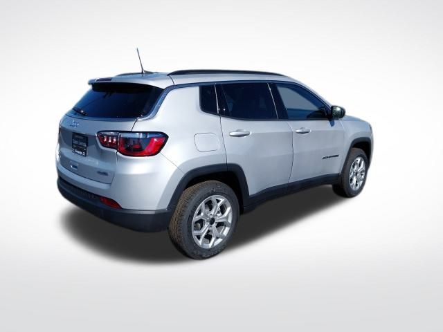 2025 Jeep Compass Latitude photo 19