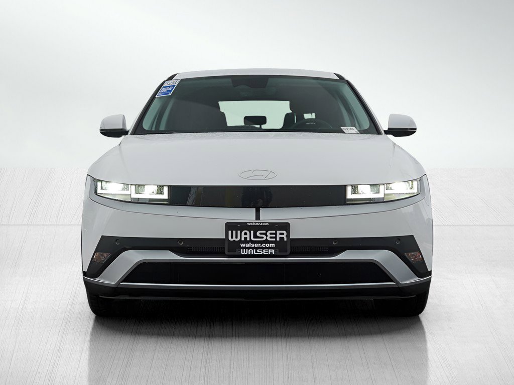 2026 Hyundai Ioniq 5 SEL photo 2