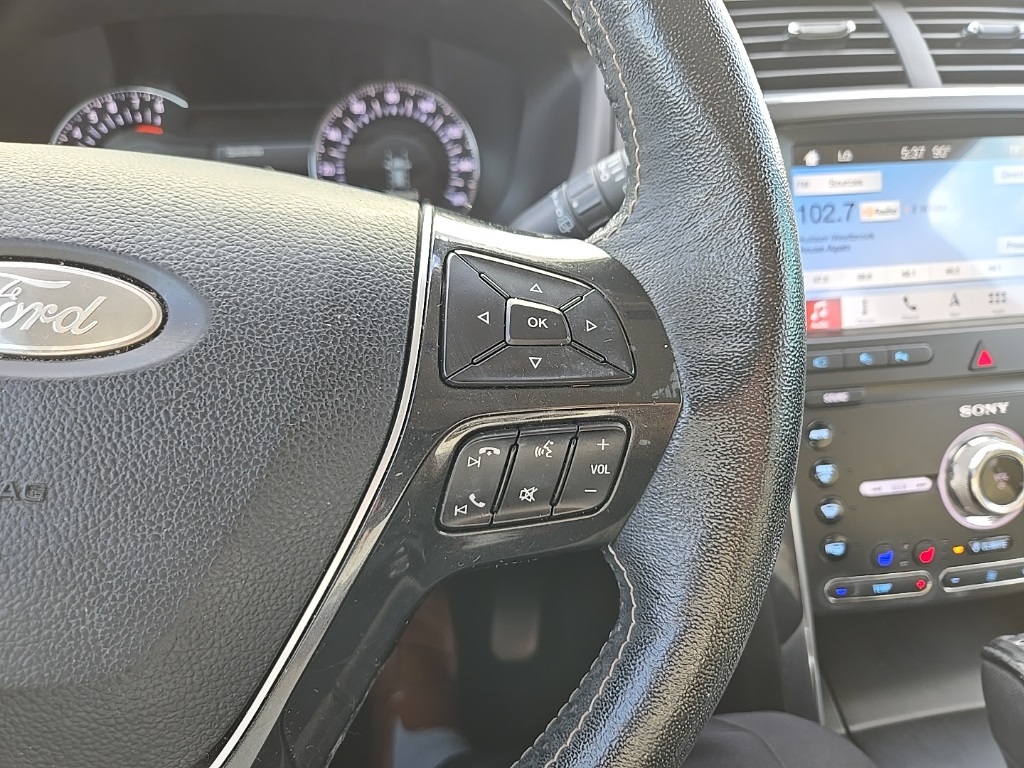 2019 Ford Explorer Platinum photo 12