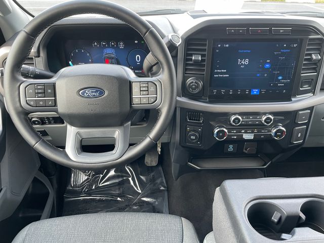 2024 Ford F-150 XLT photo 2