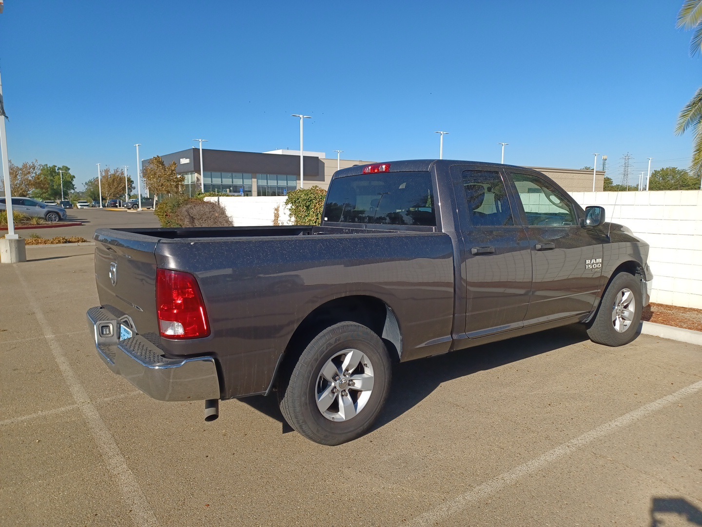 2024 Ram 1500 Classic SLT photo 4