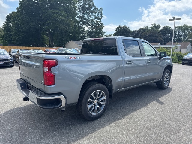 2025 Chevrolet Silverado 1500 LT photo 3