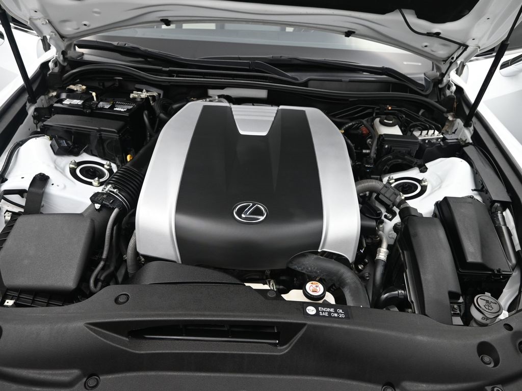 2021 Lexus IS 350 F SPORT photo 19