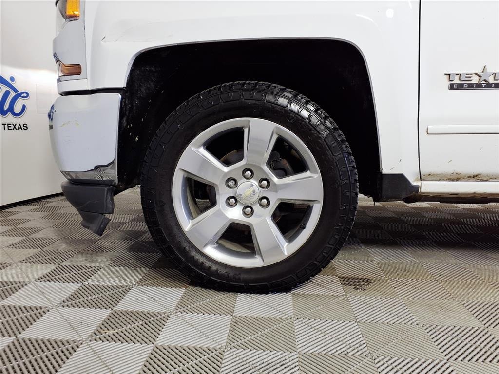 2018 Chevrolet Silverado 1500 LT photo 25