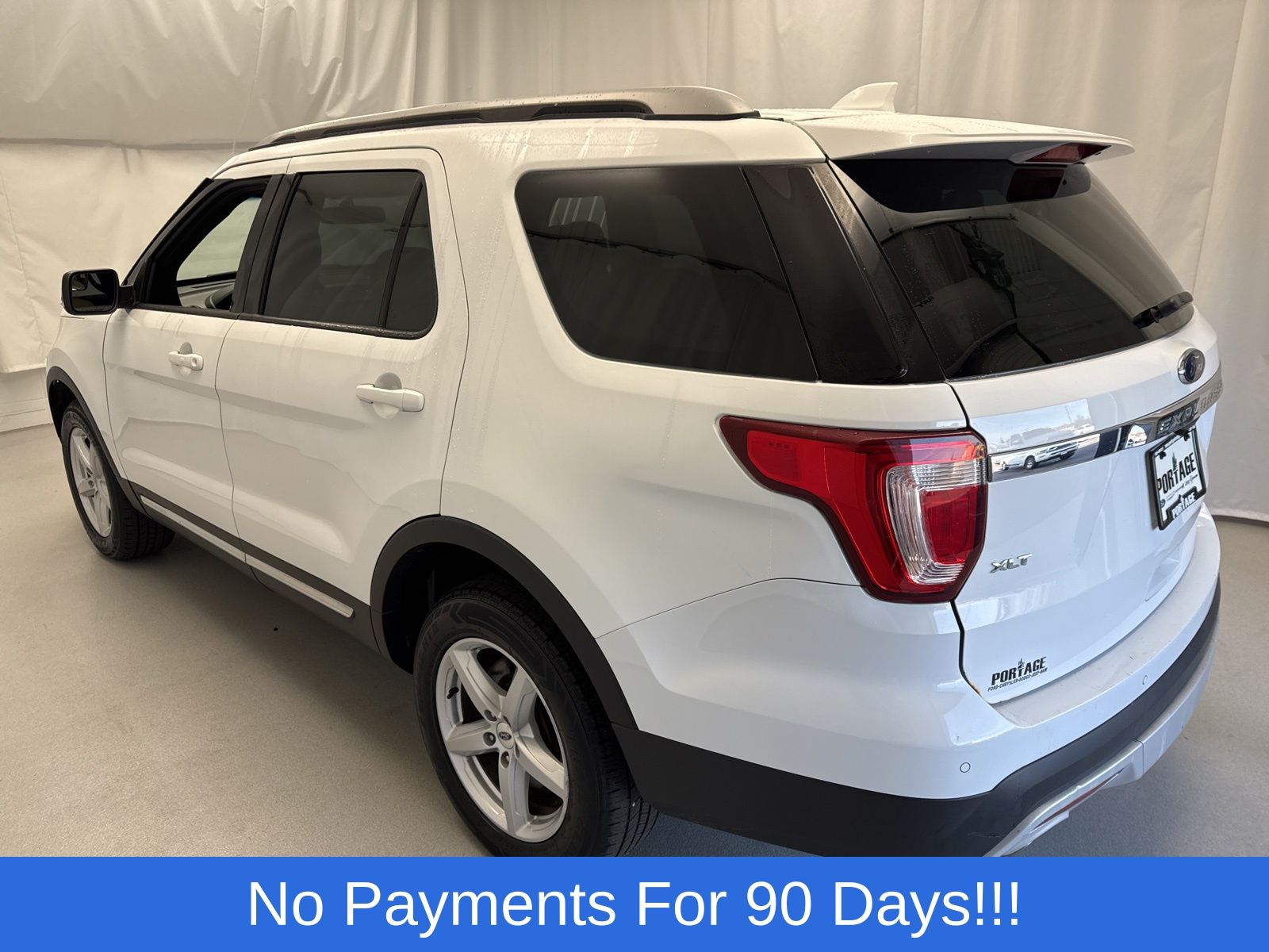 2017 Ford Explorer XLT photo 3