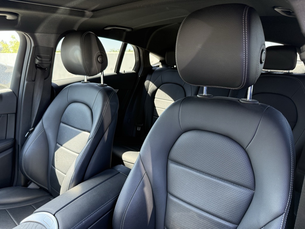 2020 Mercedes Benz GLC 300 Coupe 4MATIC photo 4
